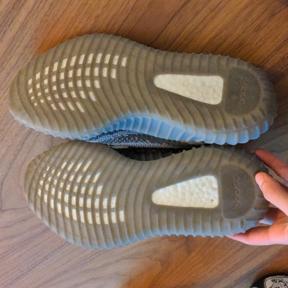 Yeezy Boost V2 - Beluga (Reflective) - Picture 5 of 8